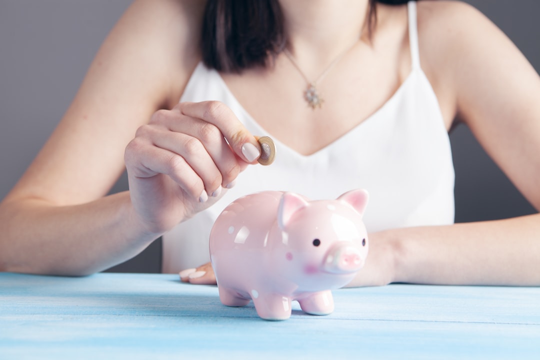 Smart Cash Saver: How to Save Money on Everyday Expenses